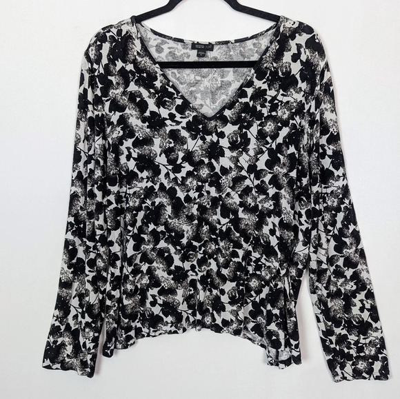 J. Jill Tops - J.Jill Wearever Sz XL Floral Bell Long Sleeves Top Gathered Side Classic Stretch
